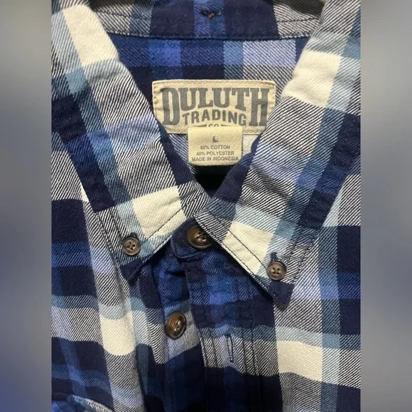 Duluth Trading Company blue and white plaid flannel shirt in men’s size L - Picture 4 of 4